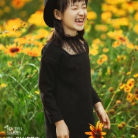 Flowers and girls_宝宝照