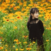 Flowers and girls_宝宝照