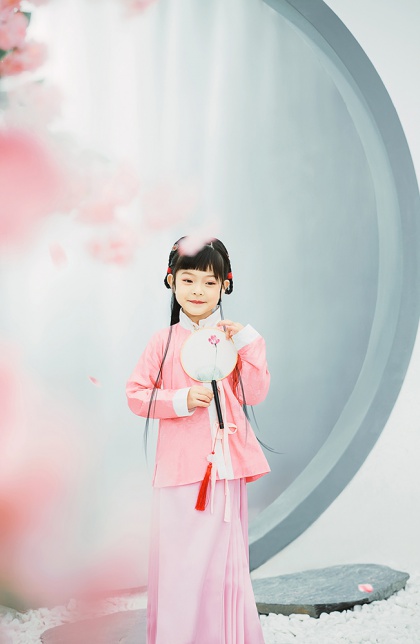 桃花三月